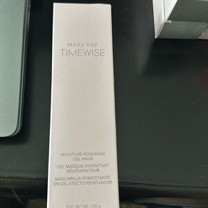 Mary Kay Timewise Moisture Renewing Gel Mask
